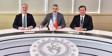 inegolun-yeni-havuzu-icin-imzalar-atildi.jpg
