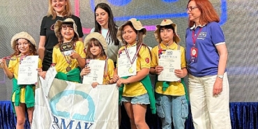 irmak-okullari-robotex-turkiye-sampiyonasinda-3-turkiye-birinciligi-kazandi.jpg