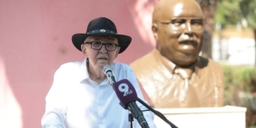 izmir-baba-sancar-marufluya-konaktan-buyuk-vefa.jpg