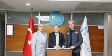 izmir-bakircay-universitesi-ile-turk-kizilay-is-birliginde-kizilay-butik-hayata-geciyor.jpg