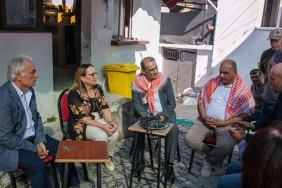 izmir-buyuksehir-belediyesinden-bardacik-ureticisine-can-suyu.jpg