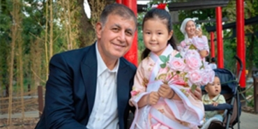 izmir-heyeti-ilk-direkt-ucusla-kazakistana-gitti.jpg