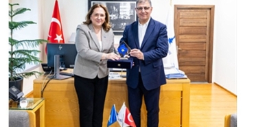 izmir-ile-kosova-arasinda-guc-birligi.jpg