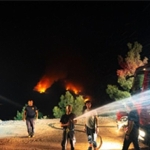 izmir-itfaiyesi-simdi-de-denizli-icin-ter-dokuyor.jpg