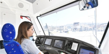 izmir-metronun-bilgisi-dunyaya-ray-oldu.jpg