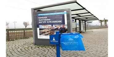izmirde-duraklar-temiz-ve-duzenli.jpg