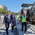 izmirin-yollarinda-gece-gunduz-asfalt-calismasi.jpg