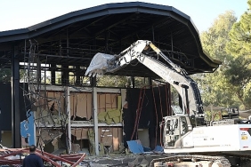 kacak-yapilarin-yikimi-suruyor.jpg