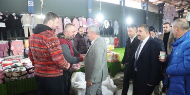 kandira-belediyesinden-pazarci-esnafina-corba-ikrami.jpg