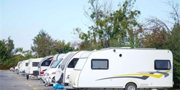 karavancilarin-tercihi-inciralti-karavan-parki.jpg