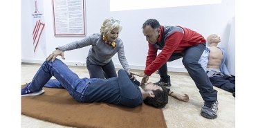 karsiyaka-afet-gonullulerinde-3-donem-basliyor.jpg