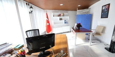karsiyakada-kadinlar-yalniz-degil.jpg