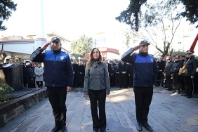 karsiyakalilar-zubeyde-anneyi-kabri-basinda-andi.jpg
