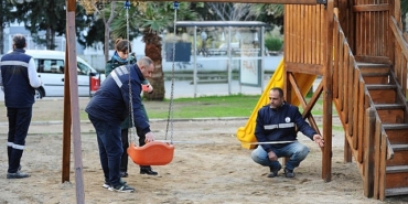 karsiyakanin-parklari-artik-daha-guvenli.jpg