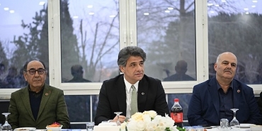 kartepe-belediye-meclisi-iftar-sofrasinda-bir-araya-geldi.jpg