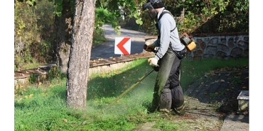 kartepe-belediyesi-park-ve-bahceler-mudurlugunden-yogun-calisma.jpg