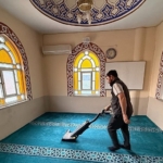kartepenin-camileri-bayram-sabahina-isil-isil-giriyor.jpg