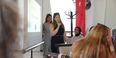 kecioren-belediyesinden-kadinlara-yonelik-icsel-hal-durumu-semineri.jpg