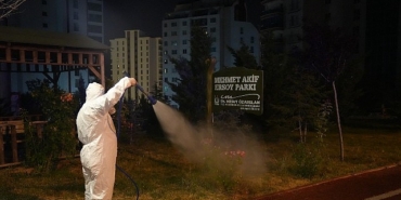 keciorende-gece-gunduz-kesintisiz-ilaclama-calismasi.jpg