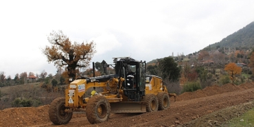 kemer-ovacik-yolu-asfalta-hazirlandi.jpg