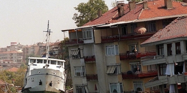 kocaeli-depreme-karsi-bilimi-rehber-aliyor.jpg