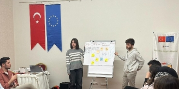 konakta-genc-iklim-liderleri-goreve-basladi.jpg