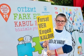 konakta-otizm-farkindalik-gununde-biz-de-variz-dediler.jpg