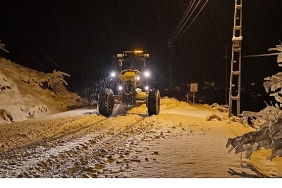 konya-buyuksehir-kar-bereketinin-gunluk-yasami-etkilememesi-icin-31-ilcede-1-885-personel-790-aracla-mesaide.jpg