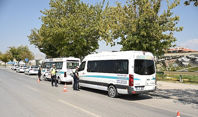 konya-buyuksehir-zabitasi-toplu-tasima-denetimlerini-surduruyor.jpg
