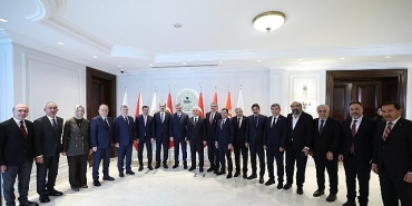 konya-protokolu-icisleri-bakani-ciftciye-hayirli-olsun-ziyaretinde-bulundu.jpg