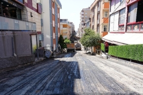 maltepede-asfalt-hamlesiyle-yollar-yenileniyor.jpg