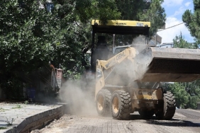 maltepede-asfalt-mesaisi-cevizlide-devam-ediyor.jpg