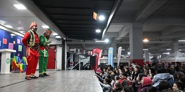 manisa-buyuksehir-belediyesinin-iftar-sofrasi-somada-kuruldu.jpg