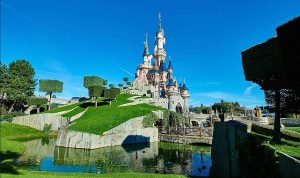 masallar-diyari-disneylandi-kesfetmek-icin-acele-et-1Ce74clW.jpg