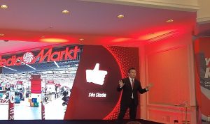 mediamarkt-turkiye-ceosu-hulusi-acar-mediamarkt-turkiye-olarak-kazandigimizi-turkiyeye-yatirmaya-deneyimle-buyumeye-devam-Zbw6qvwb.jpg