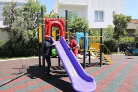 mendereste-parklar-yenileniyor.jpg