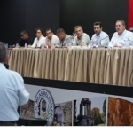milas-belediye-baskani-fevzi-topuz-muhtarlarin-taleplerini-dinledi.jpg