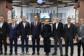milletvekilleri-bayrampasada-halkla-omuz-omuza.jpg