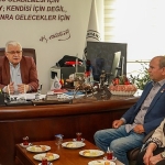 muhtarlar-burhaniye-belediyesinde-bir-araya-geldi.jpg