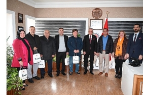 muhtarlardan-baskan-topalogluna-ziyaret.jpg