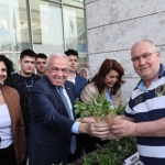 niluferde-120-bin-fide-vatandasla-bulustu.jpg
