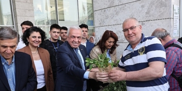 niluferde-120-bin-fide-vatandasla-bulustu.jpg