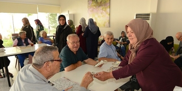 niluferli-kadinlardan-huzurevinde-sicak-bulusma.jpg