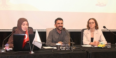 osmangazi-belediyesi-ebeveynleri-ana-baba-okulunda-bilgilendirdi.jpg