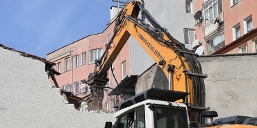 osmangazi-belediyesinden-tarihi-koruyan-yikim.jpg