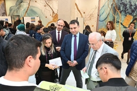 prof-dr-kilic-aydindaki-proje-pazarinda-genc-bilim-insanlariyla-bulustu.jpg
