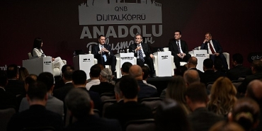 qnb-turkiye-dijital-kopru-anadolu-bulusmalarinda-antalya-reel-sektor-temsilcileri-ile-bir-araya-geldi.jpg