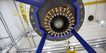 rosatom-bilim-insanlari-derin-uzay-gorevleri-icin-plazma-roket-motoru-prototipi-gelistirdi.jpg