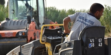 salihli-belediyesi-keli-mahallesinde-2-bin-250-ton-sicak-asfalt-calismasini-tamamladi.jpg