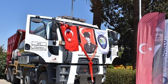 salihlimizin-yollarini-daha-guzel-guvenli-ve-konforlu-hale-getirmek-icin-manisa-buyuksehir-belediyemizle-el-ele-calismaya-devam-ediyoruz.jpg